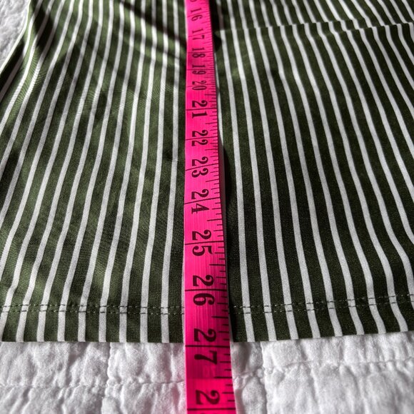 Jones New York Non-Iron Green Striped Blouse - Size M/L - Picture 10 of 11
